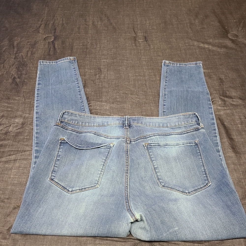 Refuge light wash skinny jeans - Picture 6 of 6